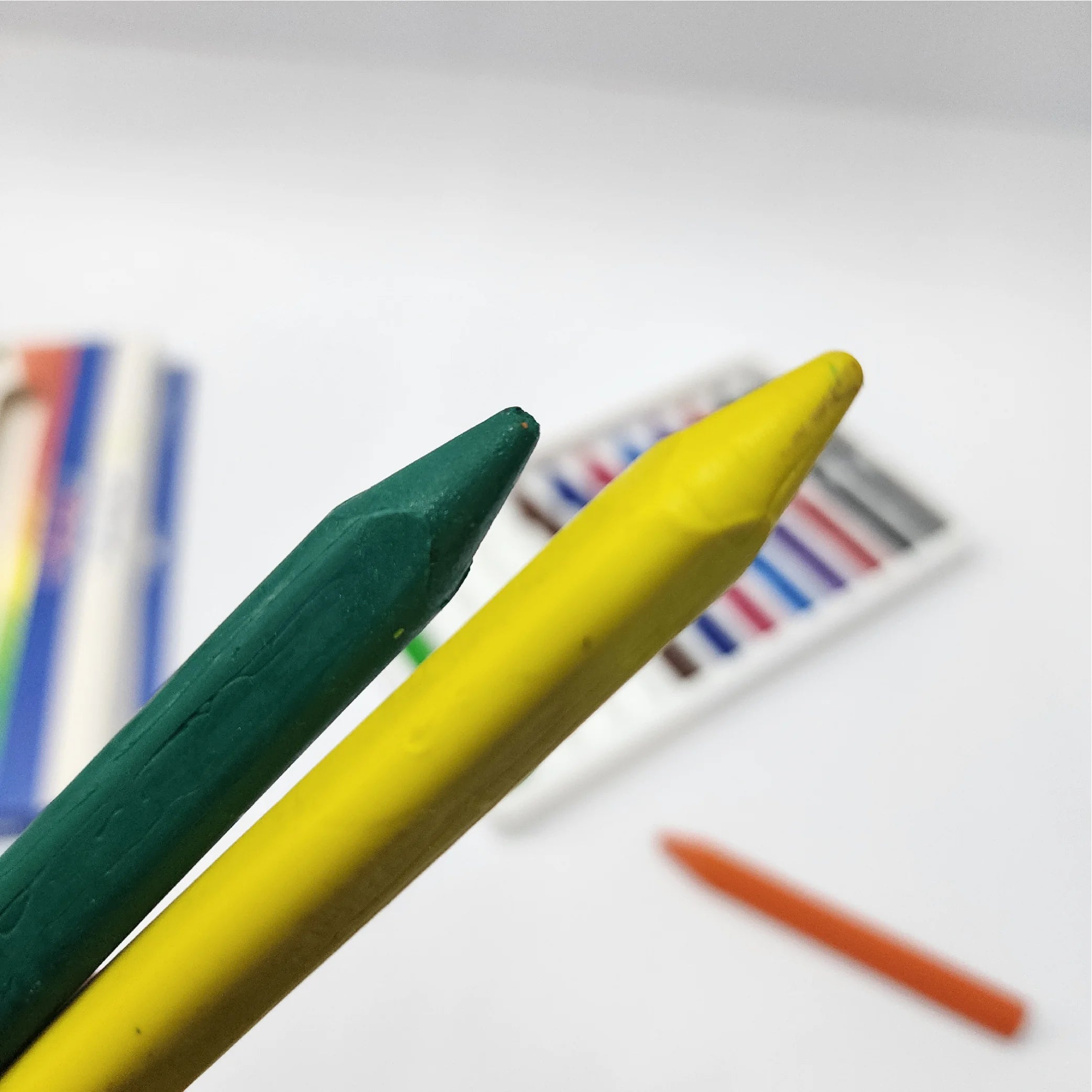 12-Color Crayon Set