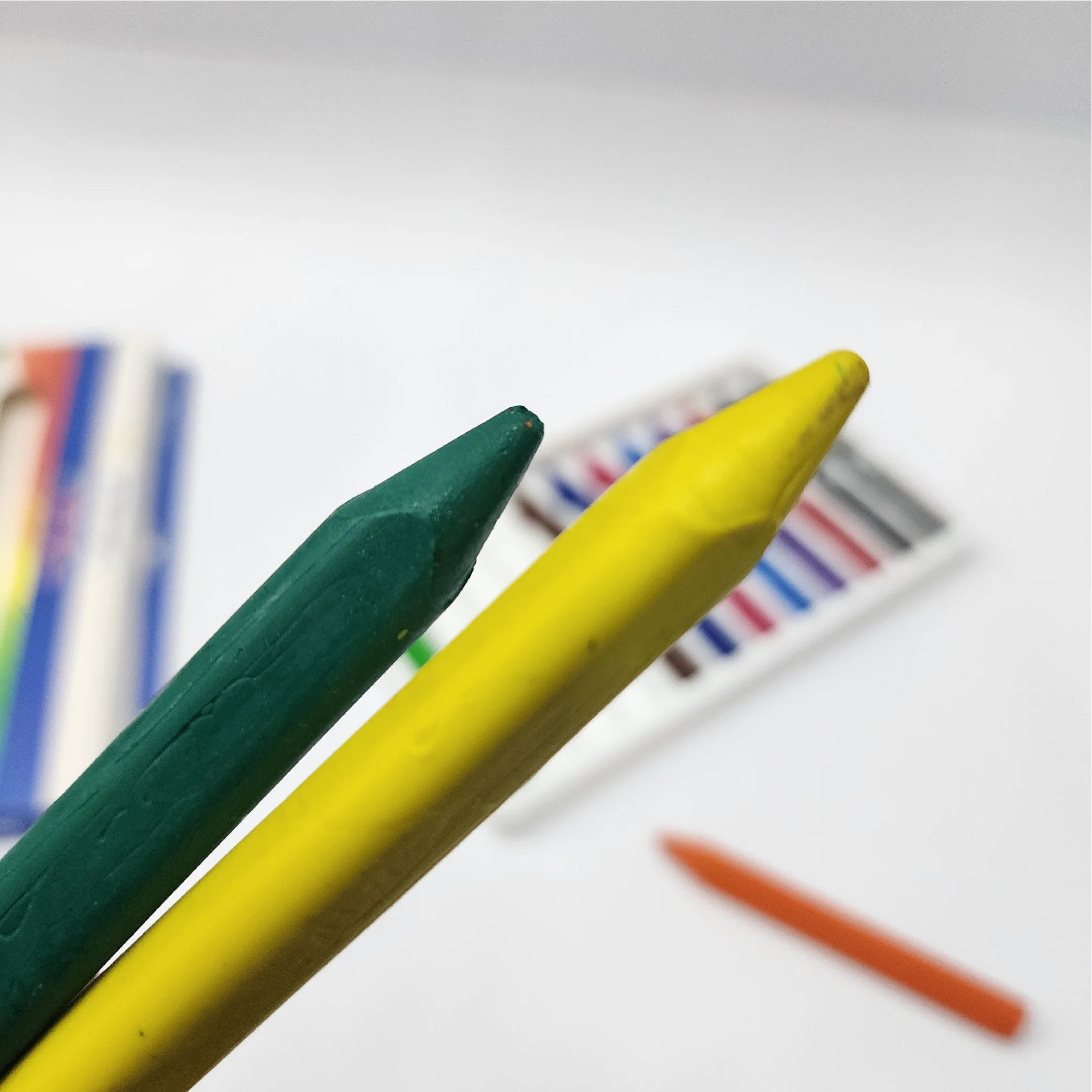 12-Color Crayon Set