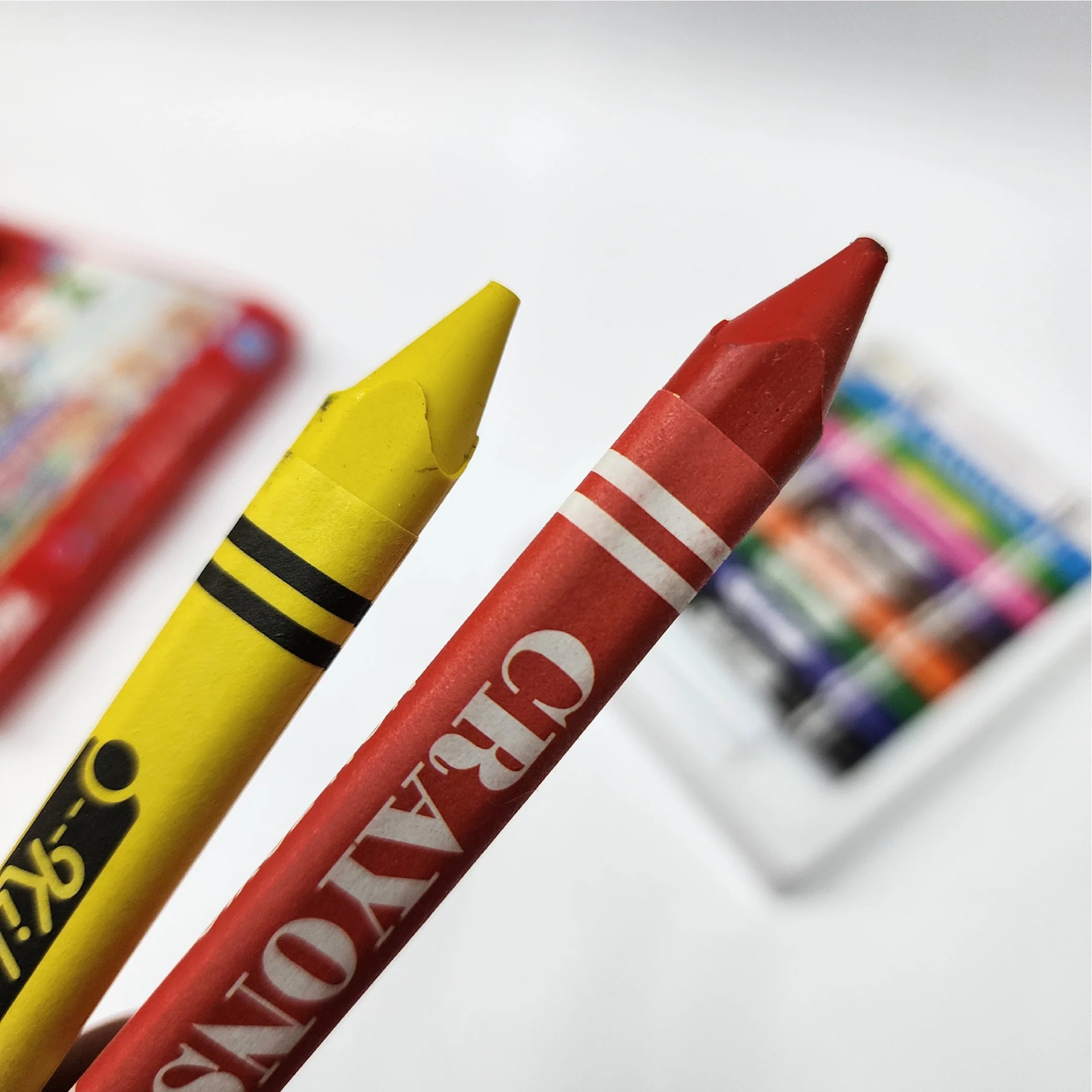 12-Colour Jumbo Triangle Crayons