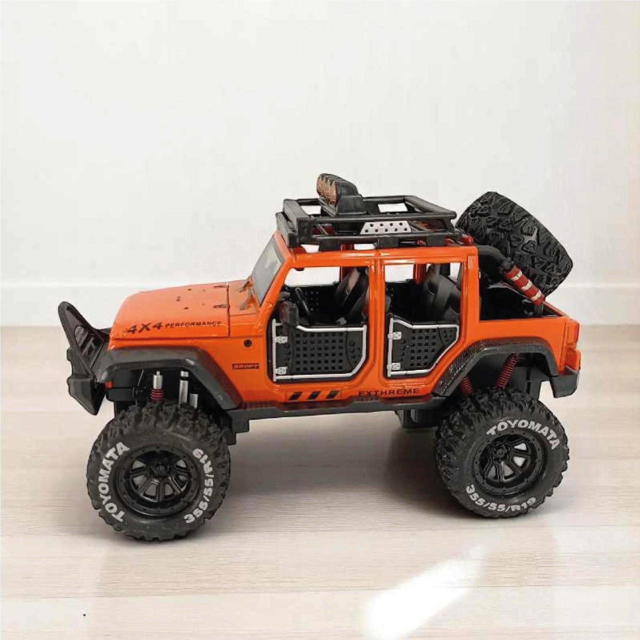 Jeep Wrangler / Wild Gladiator Off-Road Diecast Model