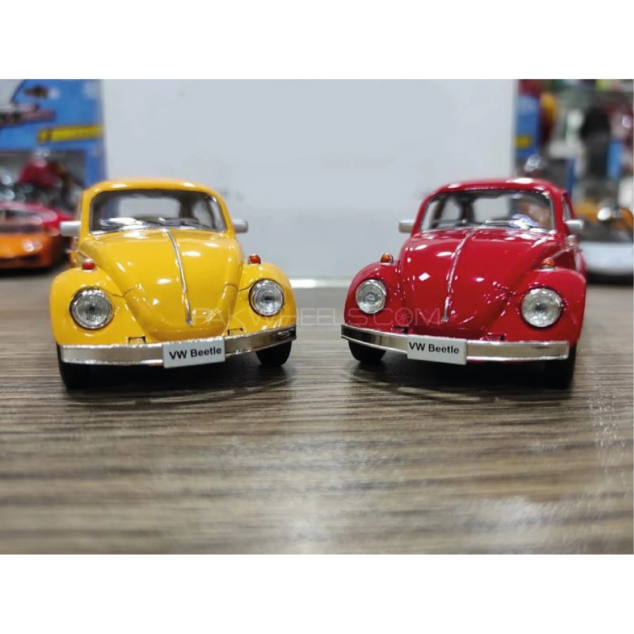 Diecast Volkswagen Beetle Foxy – Metal Body Collectible Toy Car