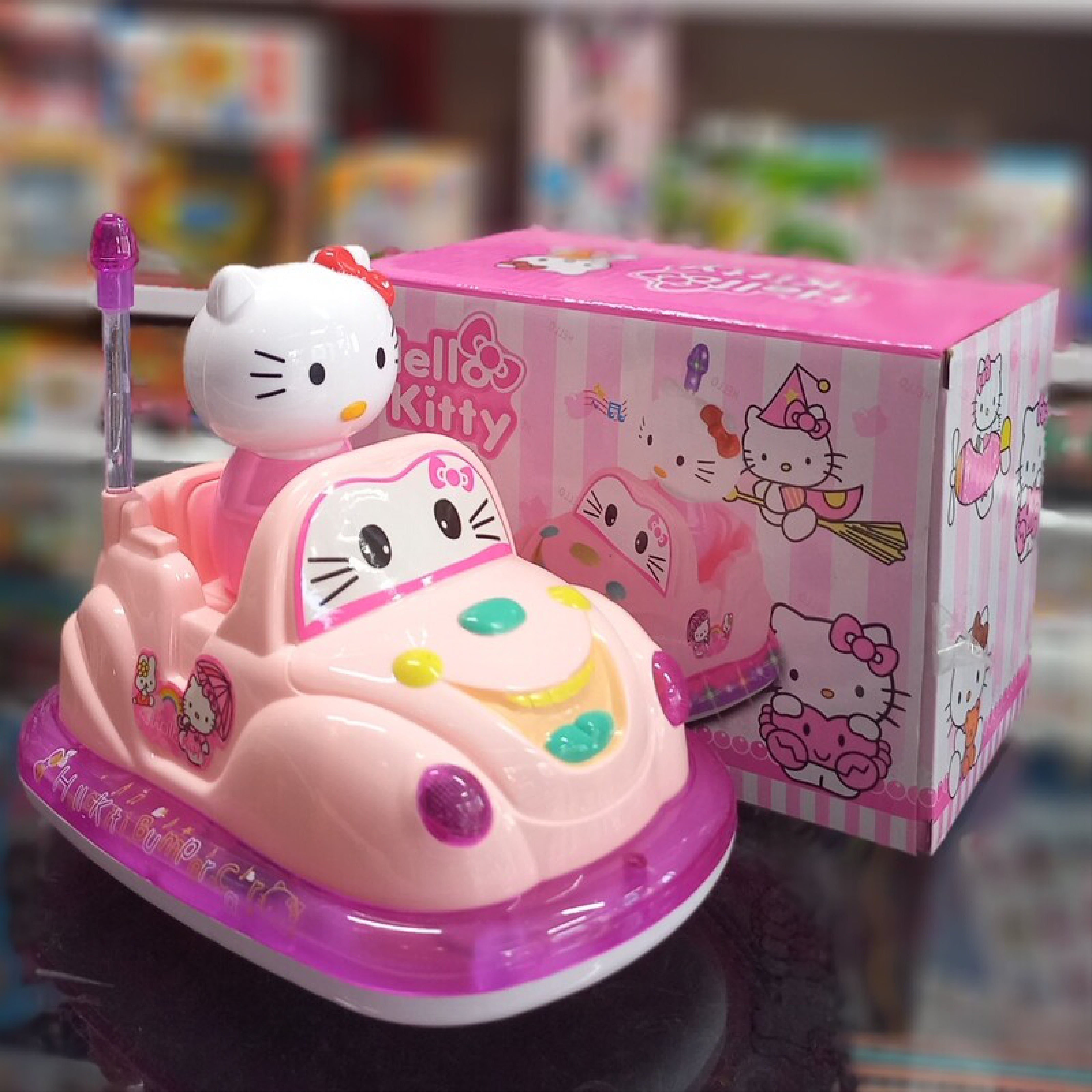 Hello Kitty Bumper Car 787-5 – LED Lights, Interactive Sound, and Safe Ride for Kids