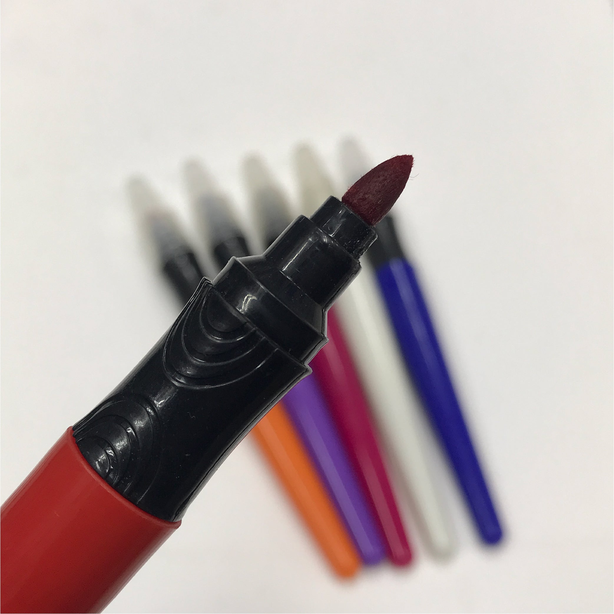 5+1 Magic Marker Set – Water Based Ink, Brush Tips, Bright & Vivid Colours (6 Colours)
