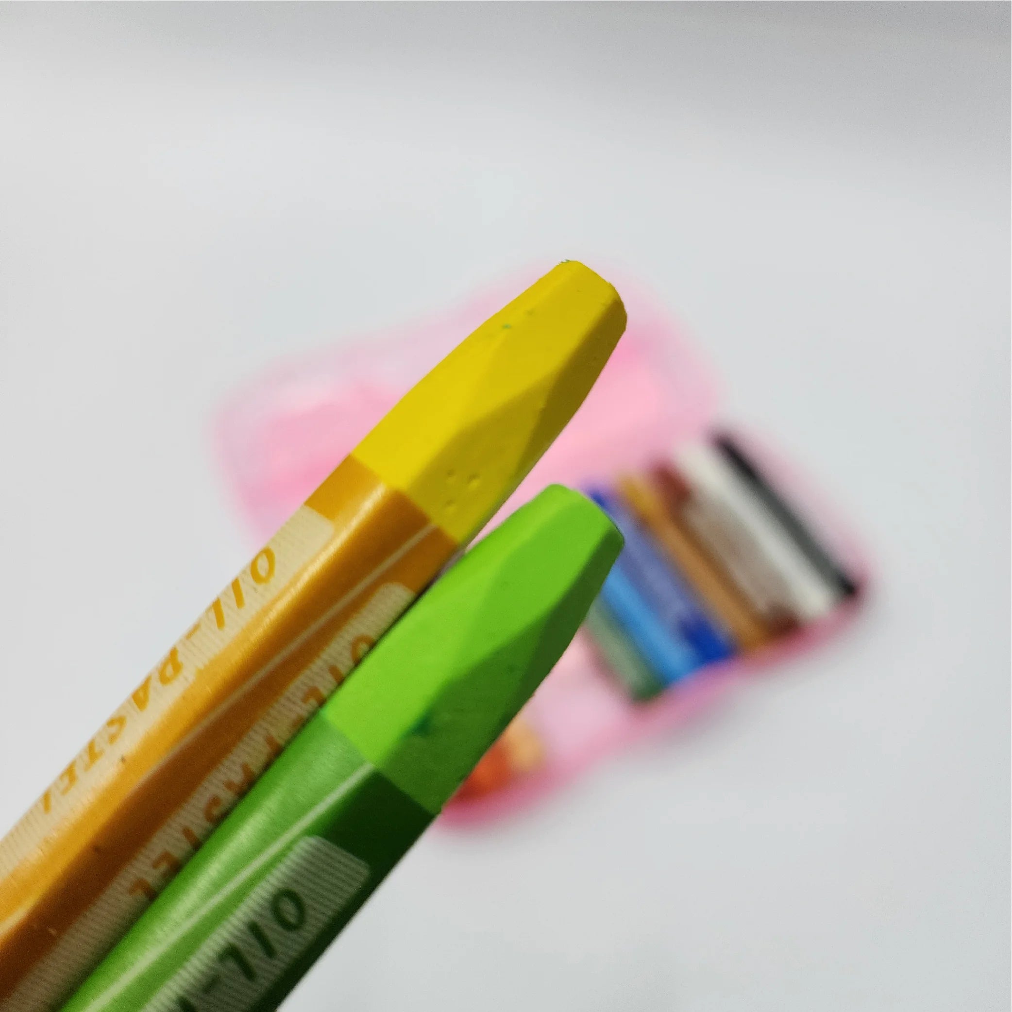Oil Pastels 12-Colour Set