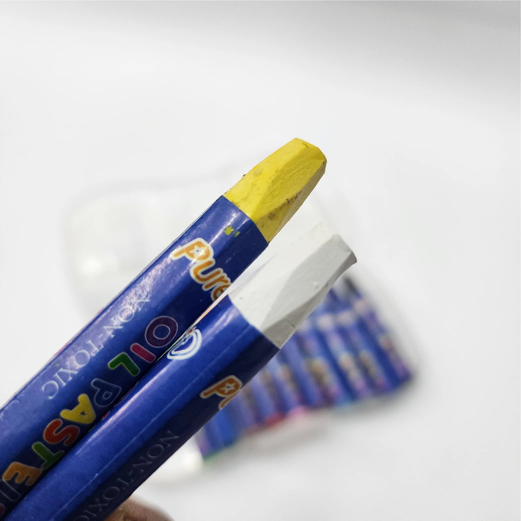 Oil Pastels 12-Piece Set
